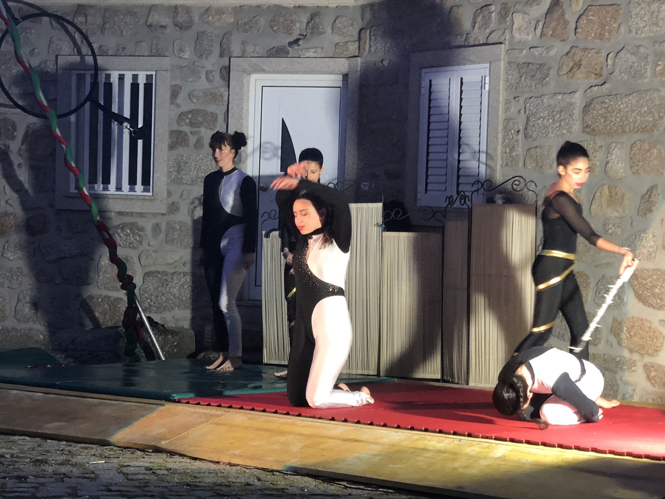 Escola Municipal de Acrobacia Aérea participa nas festividades natalícias do Castelo, Aldeia de P...