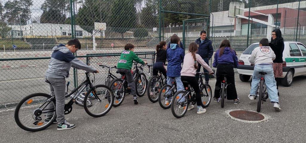 “PREVENÇÃO E SEGURANÇA RODOVIÁRIA” NA ESCOLA BÁSICA INTEGRADA DE FERREIRA DE AVES
